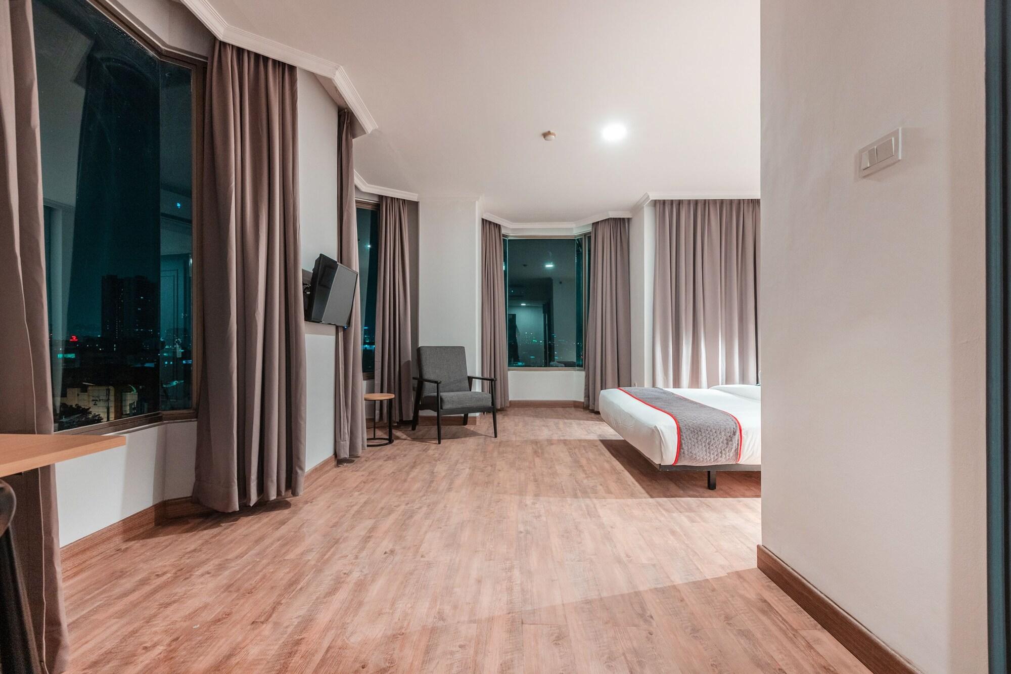 Super Oyo Townhouse 2 Hotel Gunung Sahari Jakarta Ngoại thất bức ảnh