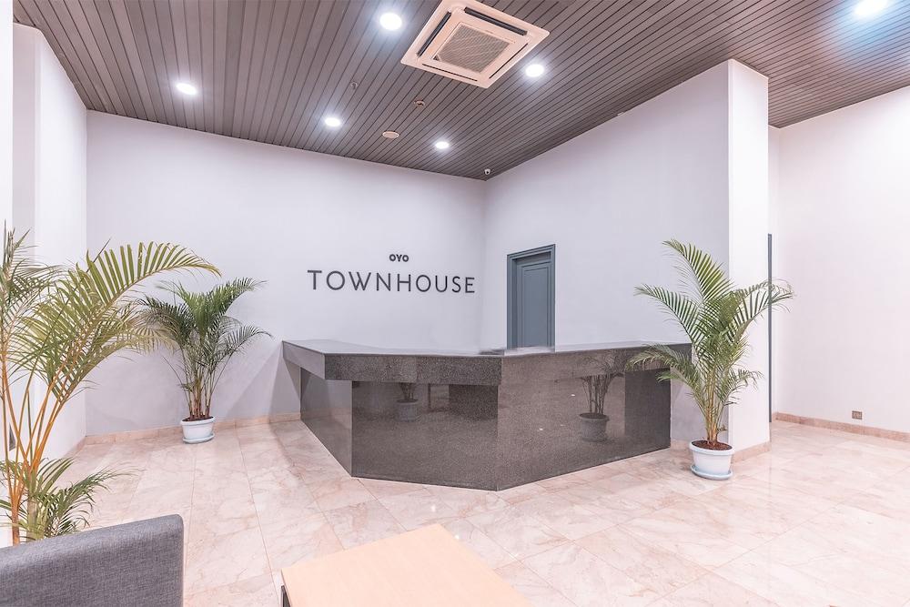 Super Oyo Townhouse 2 Hotel Gunung Sahari Jakarta Ngoại thất bức ảnh