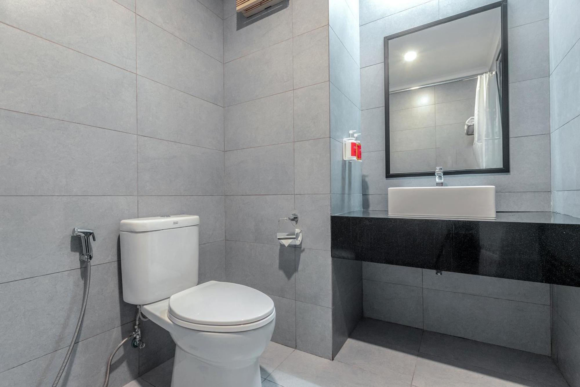 Super Oyo Townhouse 2 Hotel Gunung Sahari Jakarta Ngoại thất bức ảnh