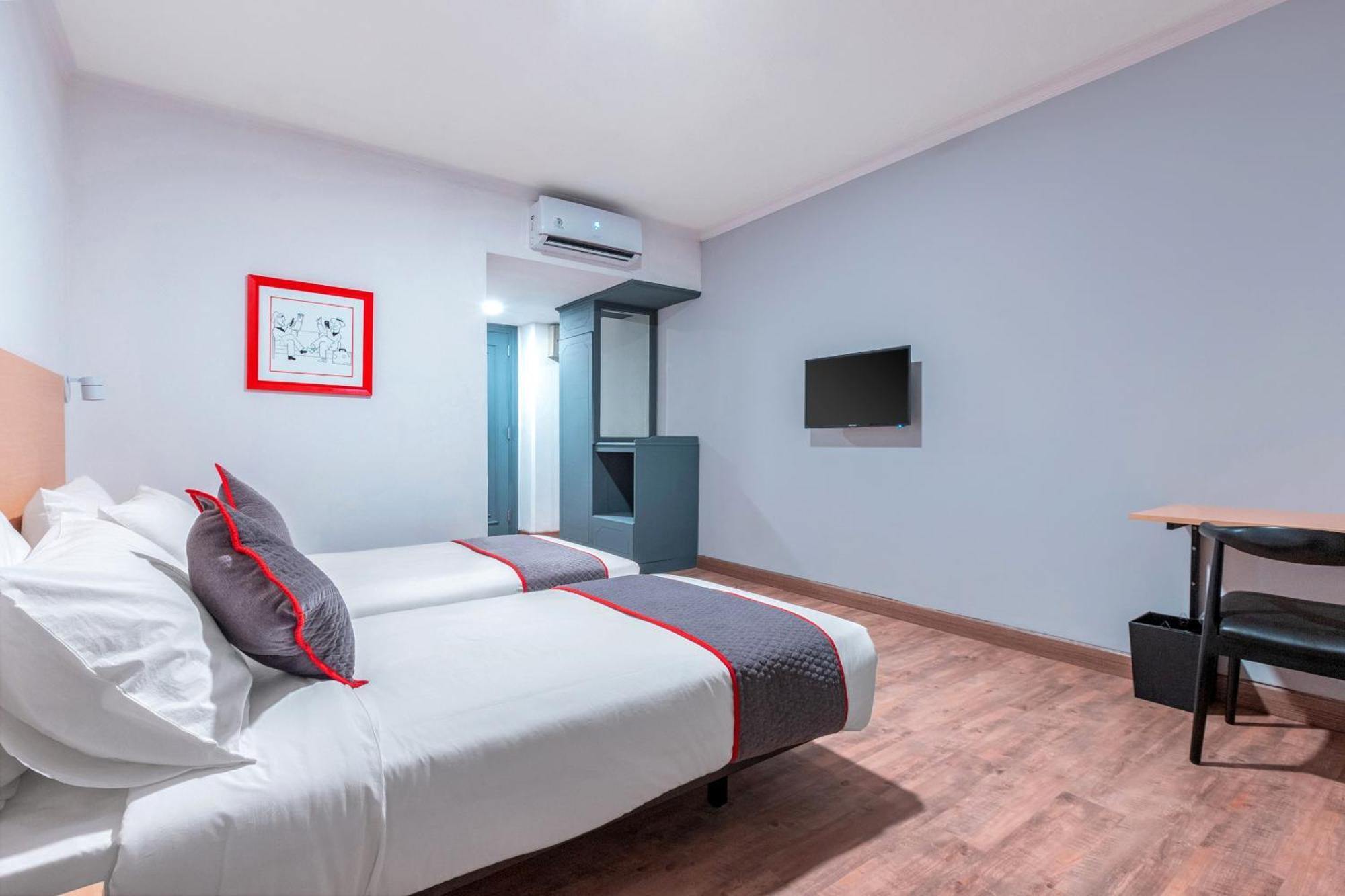 Super Oyo Townhouse 2 Hotel Gunung Sahari Jakarta Ngoại thất bức ảnh