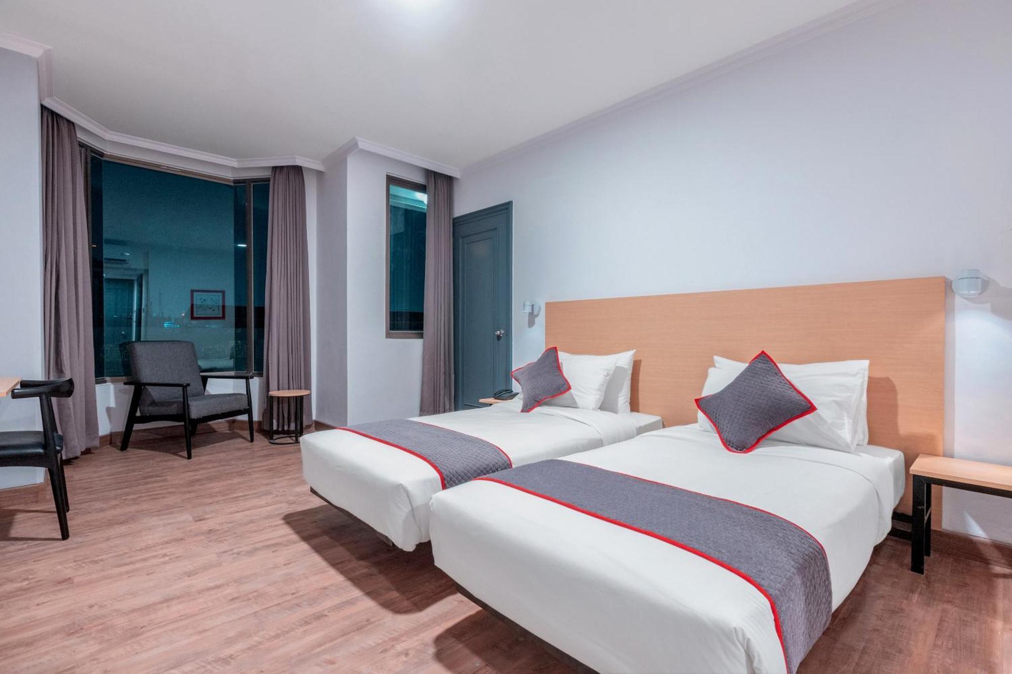 Super Oyo Townhouse 2 Hotel Gunung Sahari Jakarta Ngoại thất bức ảnh