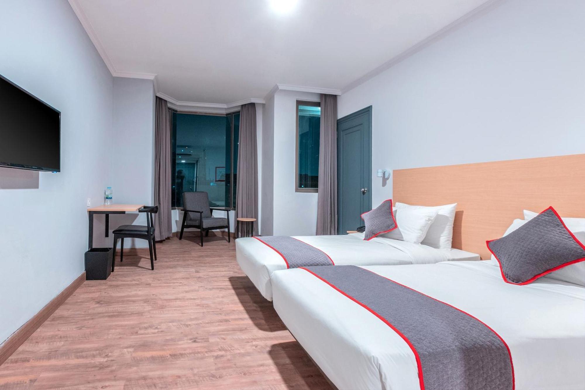 Super Oyo Townhouse 2 Hotel Gunung Sahari Jakarta Ngoại thất bức ảnh