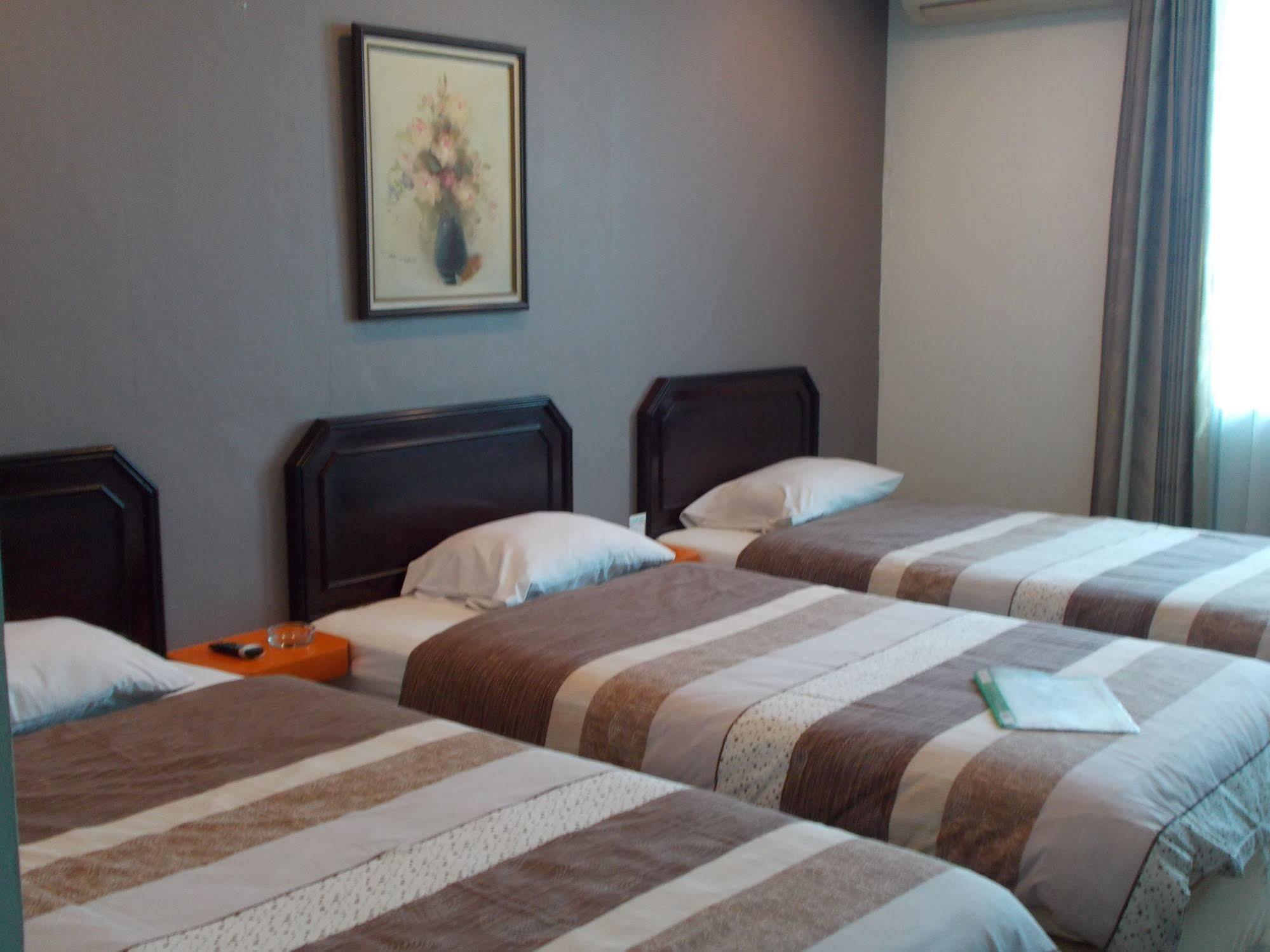 Super Oyo Townhouse 2 Hotel Gunung Sahari Jakarta Ngoại thất bức ảnh