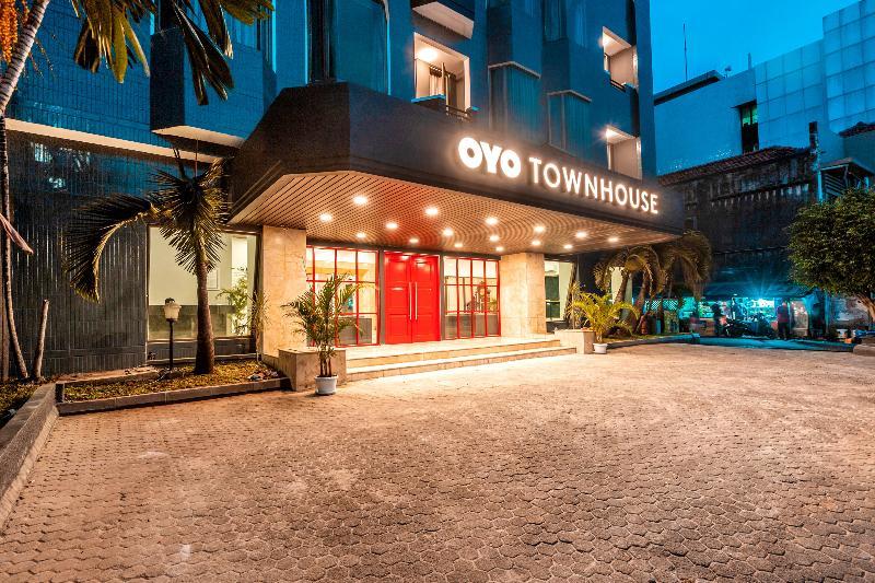 Super Oyo Townhouse 2 Hotel Gunung Sahari Jakarta Ngoại thất bức ảnh